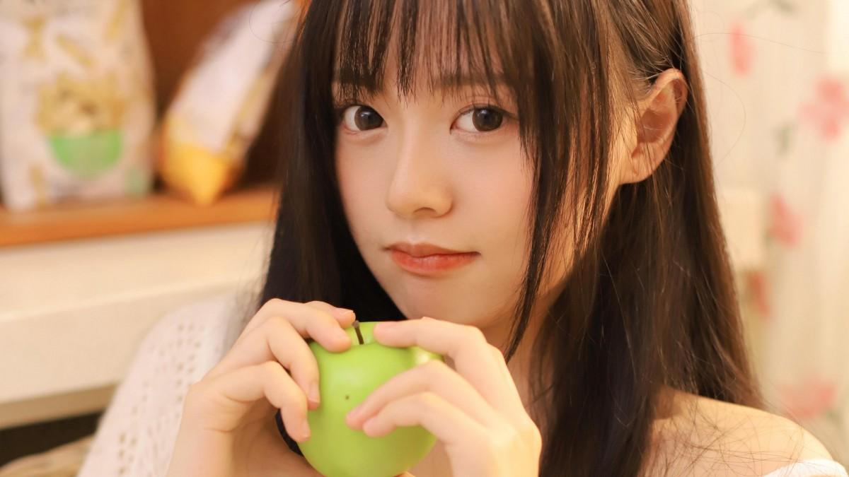 调降327点,人民币兑美元中间价报6.7287
