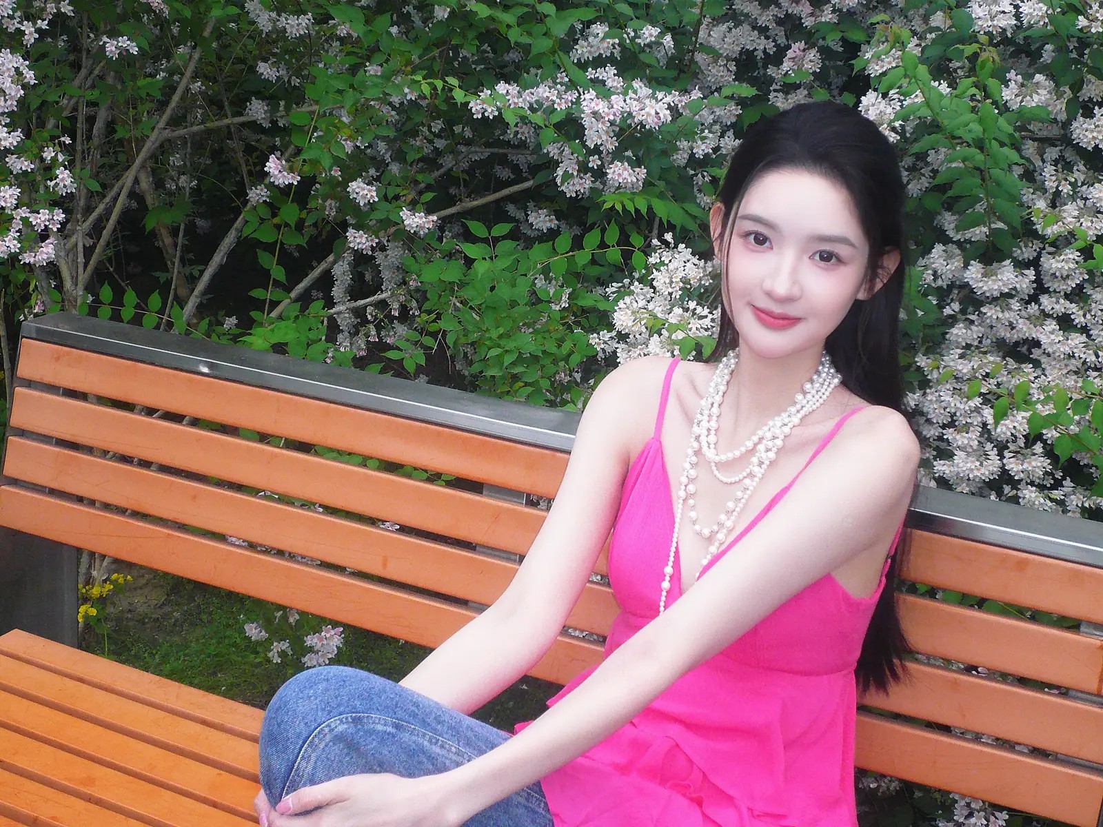 51岁黄渤近况曝光！娶编剧小欧生下2个女儿，如今婚姻幸福成人生赢家